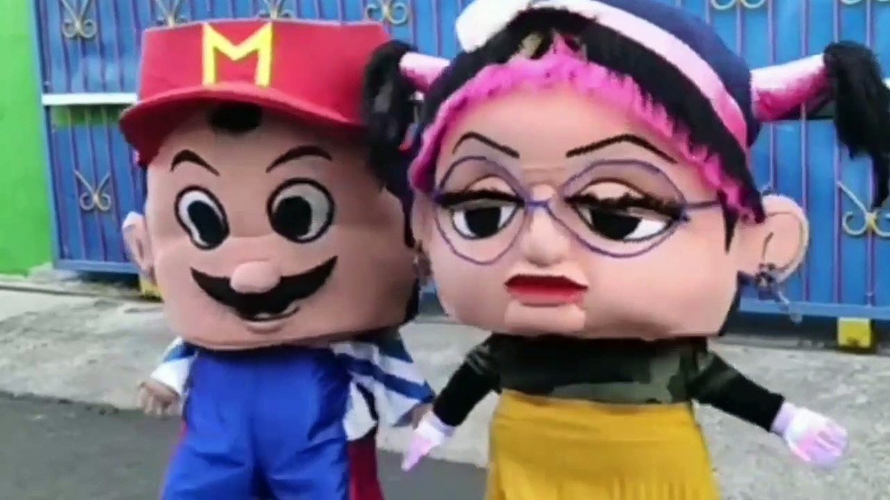 Badut Super Mario Joget Dj Lucu