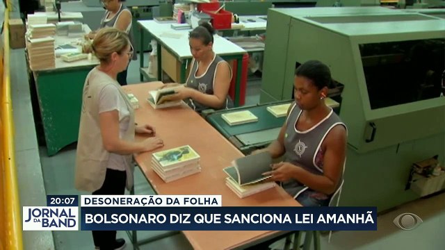 O presidente Jair Bolsonaro confirmou agora a pouco, em uma live, que vai sancionar amanhã o projeto que prorroga a desoneração da folha de pagamentos até o fim de 2023.