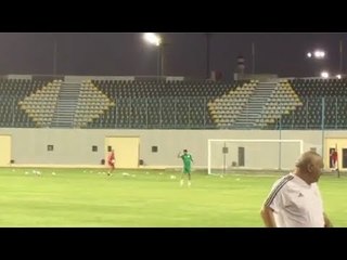 تدريبات فردية لـ رياض محرز في مران منتخب الجزائر