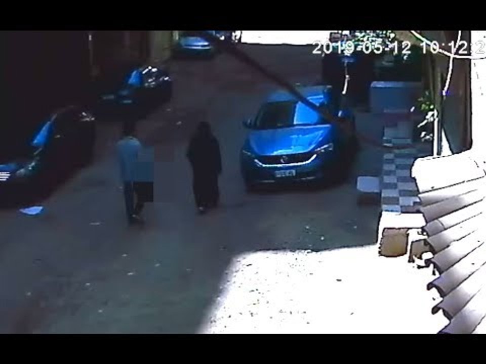 القصة الكاملة..شهودعيان يروون تفاصيل قتل شاب لأ...