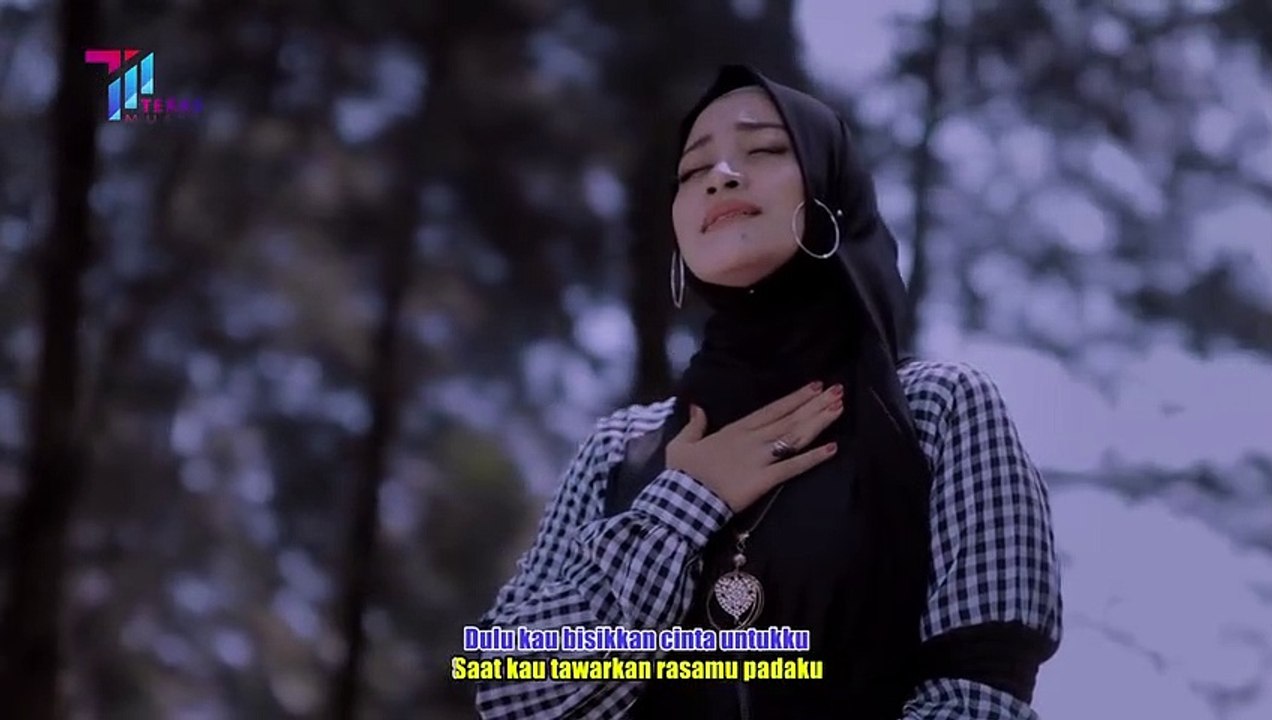 VANY THURSDILLA - TERBUAI LUKA ASMARA