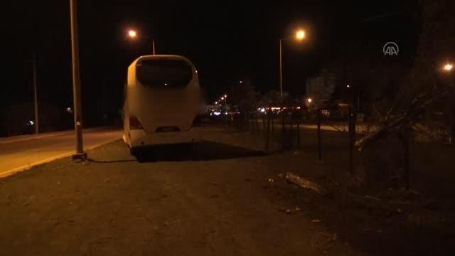 Son dakika haber... AFYONKARAHİSAR - Kaza yapan yolcu otobüsünün muavini yaralandı