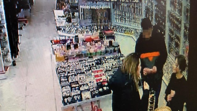 5 TL verdiler 3 bin 500 TL’lik saat çaldılar