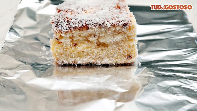 Bolo gelado embrulhado