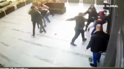 Gaziantep'te 15 kişi bir kişiye saldırdı, ayırmaya çalışanlara bıçak çekildi