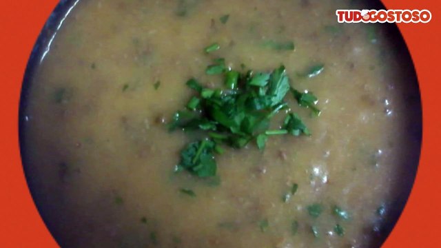 Caldo de carne moída com mandioca