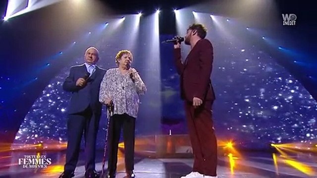 Claudio Capéo chante Mamma en live devant ses parents