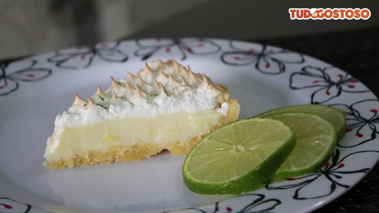 Torta de limão com merengue