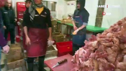 Adana'da 2 ton sağlıksız tavuk etine el konuldu