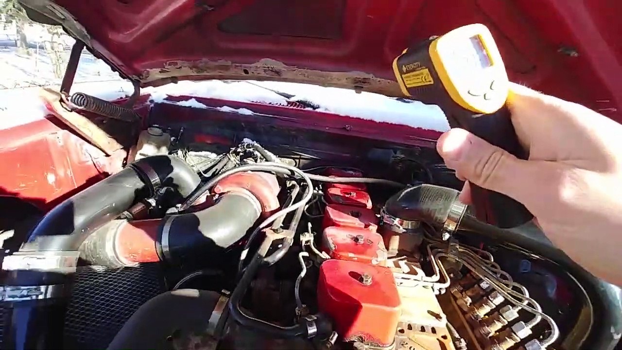 Pickup truck extreme DIESEL cold start compilation - Cummings, Powerstroke, Duramax & more