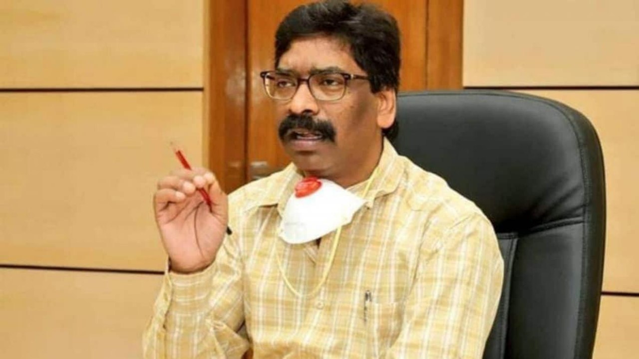 Jharkhand CM reduces the price of Petrol and diesel by Rs 25