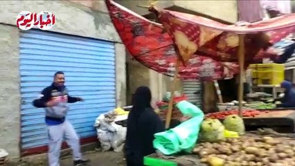 تأثر حركة البيع بالسوق التجارى بشبين الكوم بسبب الامطار