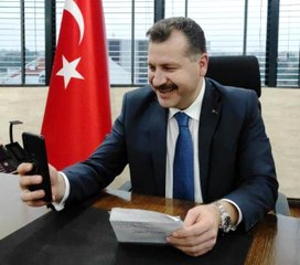 Başkan Yılmaz, miniklerin yeni yılını görüntülü arayarak kutladı