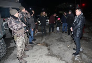 Polis ekipleri yeni yıla dondurucu soğukta elleri tetikte girdi