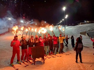 Palandöken'de meşaleli yılbaşı coşkusu