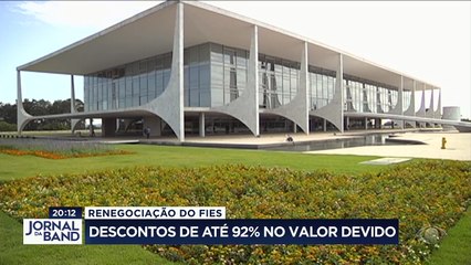 O governo autorizou a renegociação de dívidas do Fies - o programa de financiamento estudantil - com descontos de até 92%.