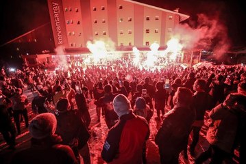 Uludağ'da binlerce kişi yılbaşını kutladı