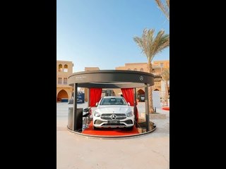 تصطحب النجوم..  مرسيدس تستعرض سيارتين جديدتين في مهرجان الجونة