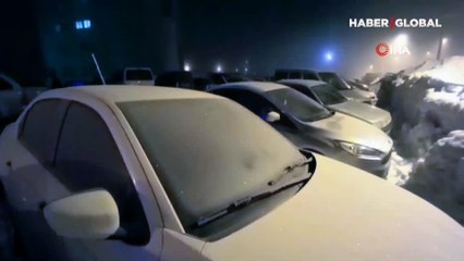 Sibirya soğuklarının yaşandığı Bitlis'te hayat adeta durdu