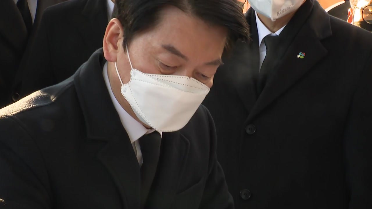 지지율 상승 안철수 "도덕적 리더 원하는 국민 열망" / YTN
