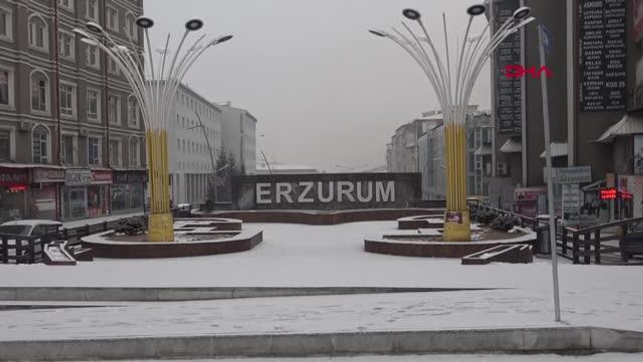 ERZURUM YENİ YILA KAR YAĞIŞIYLA BAŞLADI