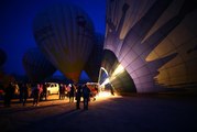 Turistler yeni yılın ilk gününde Kapadokya'da tur etkinliklerine katıldı