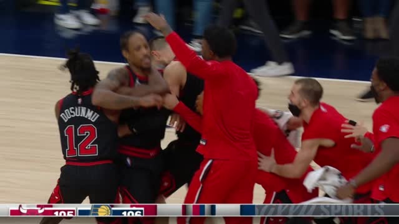 DeRozan's emphatic buzzer-beater snatches win for Bulls