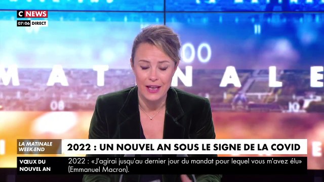 Le Premier ministre Jean Castex a passé le cap du Nouvel an aux urgences de l'hôpital Cochin, à Paris, dans un service rempli de malades du Covid - VIDEO