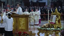 البابا يترأس قداسا بمناسبة حلول السنة الجديدة في كاتدرائية القديس بطرس