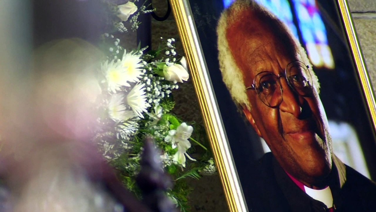 África do Sul entra no ano novo com o último adeus a Desmond Tutu
