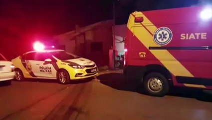 Homens são feridos por espeto e faca na Rua Pombo Correio