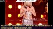 Miley Cyrus Handles Live TV Wardrobe Malfunction With A Quick Change - 1breakingnews.com