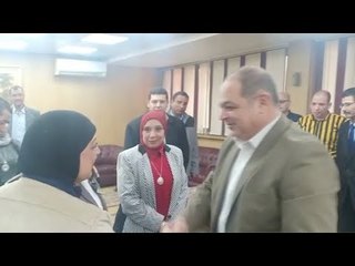 وداع يا زملاء ..  اللحظات الأخيرة لمحافظ الغربية داخل مكتبه