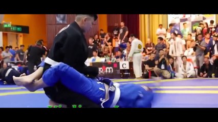 female Jiu-Jitsu fight 2