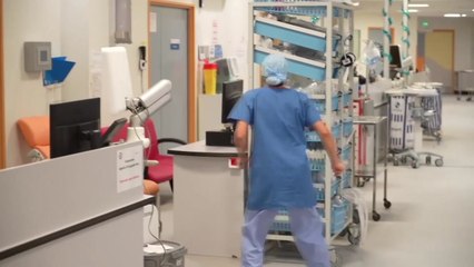 프랑스 누적 확진 천만 명...독일 보건장관 "터널 끝에 빛 보여" / YTN