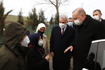CUMHURBAŞKANI ERDOĞAN ÖRNEK GÖSTERDİĞİ MAHALLE KADIN KOLLARI BAŞKANI HATEM KURT'U ZİYARET ETTİ