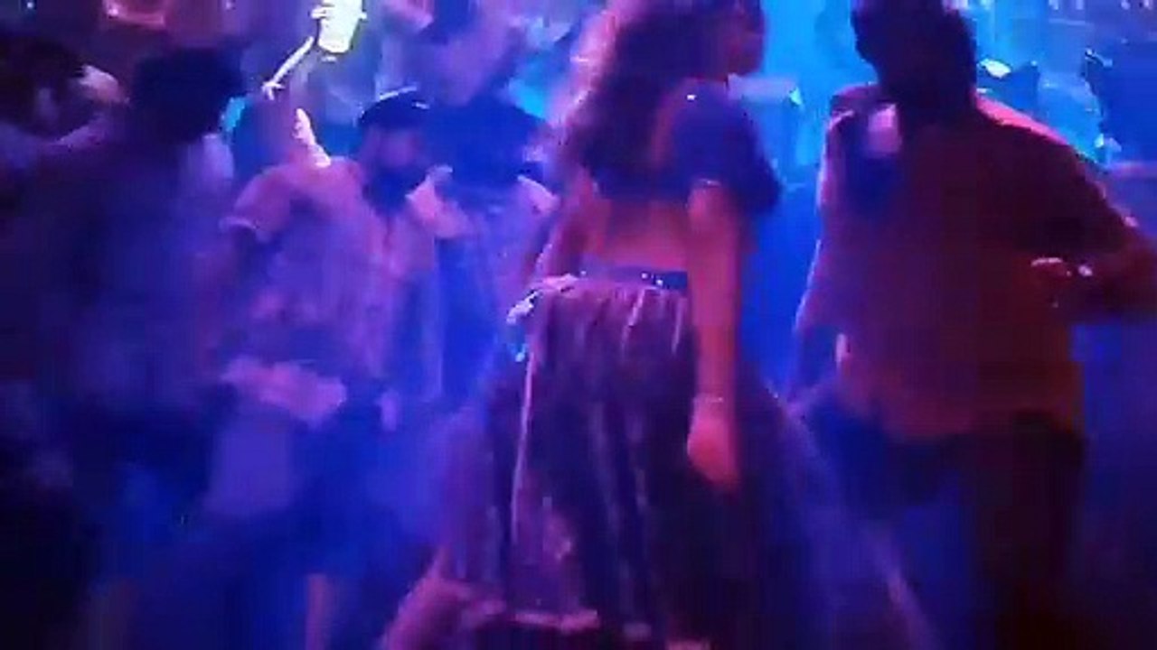 Samantha  Hot Item Song Pushpa _ Oo Solriya Mama Whatsapp Status Tamil