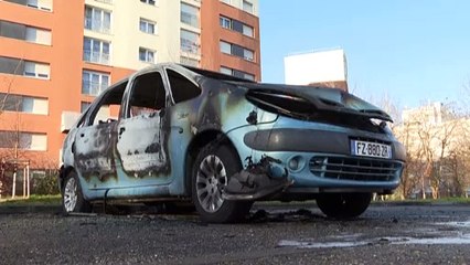 Neujahrs-Ritual in Frankreich: 874 Autos durch Brandstiftung zerstört