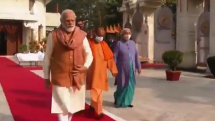PM Modi in Meerut: Tribute to Mangal Pandey, prayers at Kali Paltan | Watch