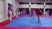 Milli tekvandocu Sahra Nur'un hedefi olimpiyatlar