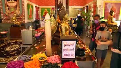 สุพรรณบุรี  แห่ขอพรท้าวเวสสุวรรณปลอดหนี้วัดเถรพลายหนึ่งเดียวในประเทศ(คลิป)