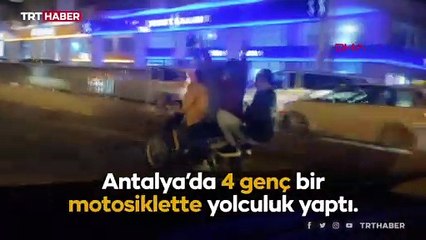 Motosikletle tehlikeli yolculuk kamerada