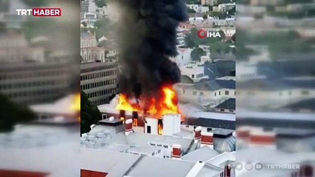 Güney Afrika Parlamentosu'nda yangın