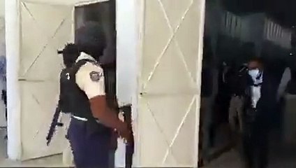 Al menos un muerto en ataque contra primer ministro de Haití, Ariel Henry