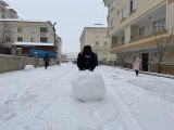 Cadde ve sokaklar beyaza büründü