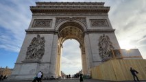 Drapeau européen sous l’Arc de Triomphe déjà retiré : «C'est dommage», disent des visiteurs