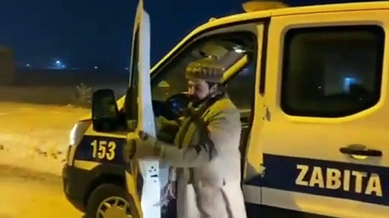 Ağrı Belediye Başkanı Savcı Sayan ihtiyaç sahiplerine yaptığı yardımı klip olarak paylaştı