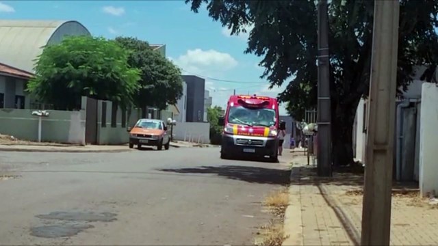 Idosa tem suspeita de fratura ao cair em residência no Bairro Nova Cidade