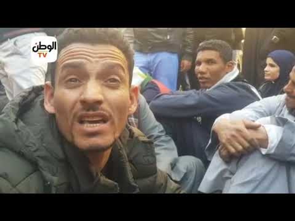 التذاكر راحت علينا :pcr المصريون يتسلقون الأشج...