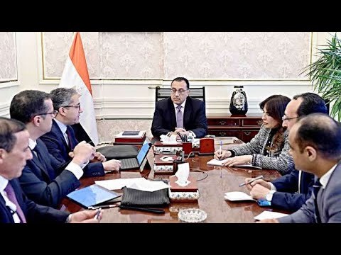 رئيس الوزراء يعلن قرار حظر التجوال من 7 مساء إلى 6 صباحا
